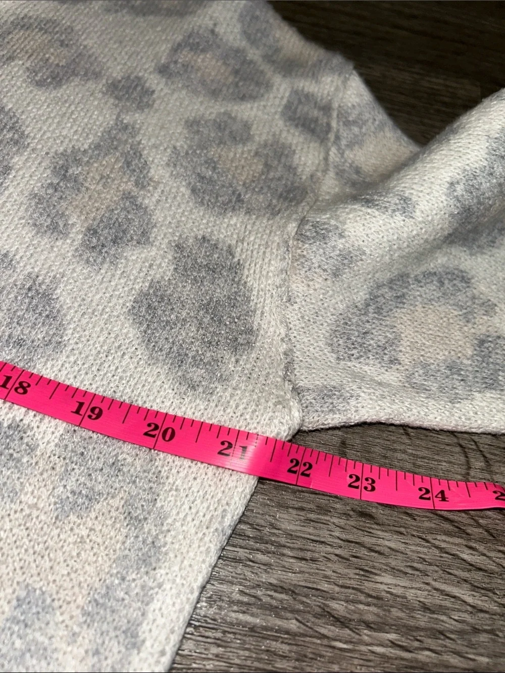 Splendid Collection Leopard Print Wool Cashmere Blend Sweater Size Large Neutral